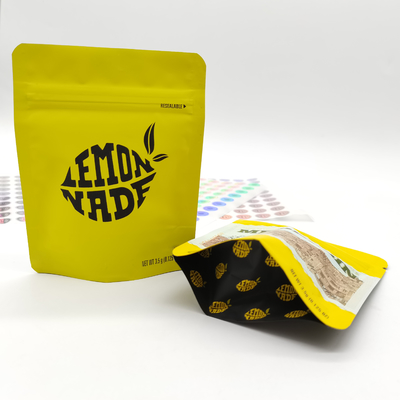 Le jaune adapté aux besoins du client de poche d'emballage de tirette d'impression tiennent des sacs avec l'encoche de larme