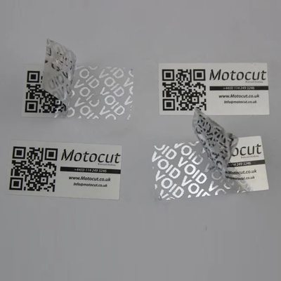 Des étiquettes anti-contrefaçon pour la protection de la marque.